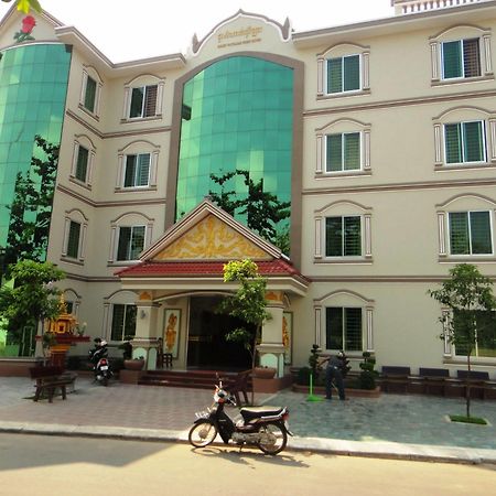 קמפוט Borey Vatanac Guesthouse מראה חיצוני תמונה
