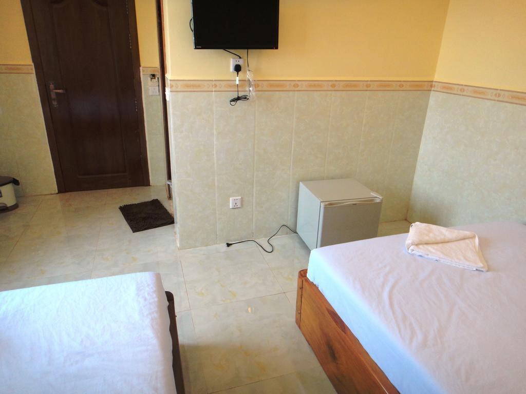 קמפוט Borey Vatanac Guesthouse מראה חיצוני תמונה