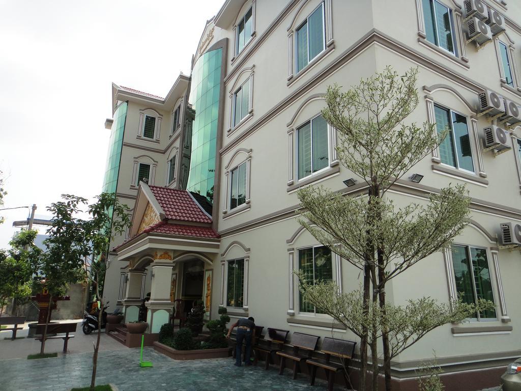 קמפוט Borey Vatanac Guesthouse מראה חיצוני תמונה