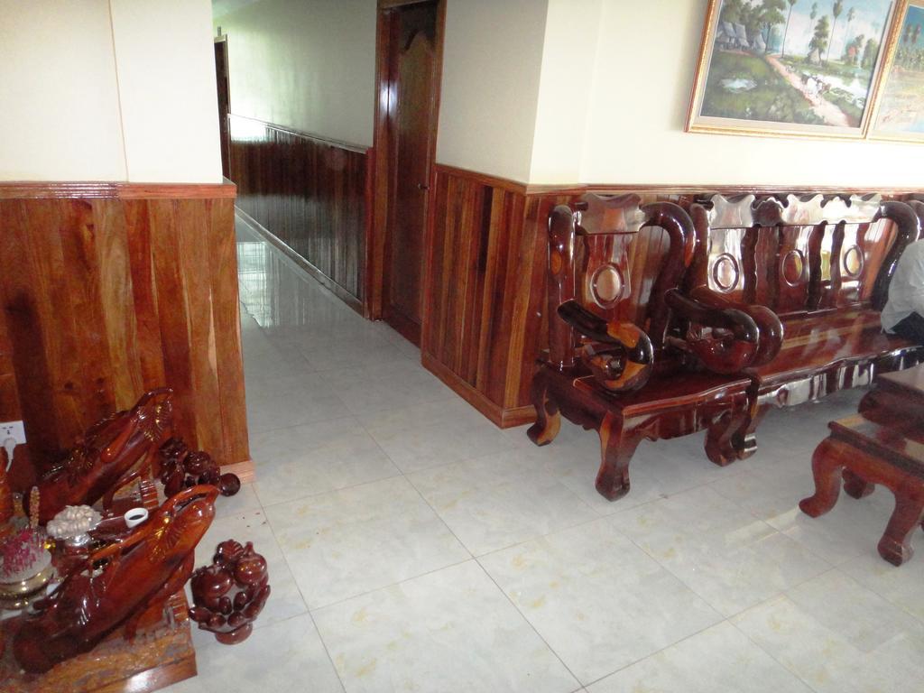 קמפוט Borey Vatanac Guesthouse מראה חיצוני תמונה