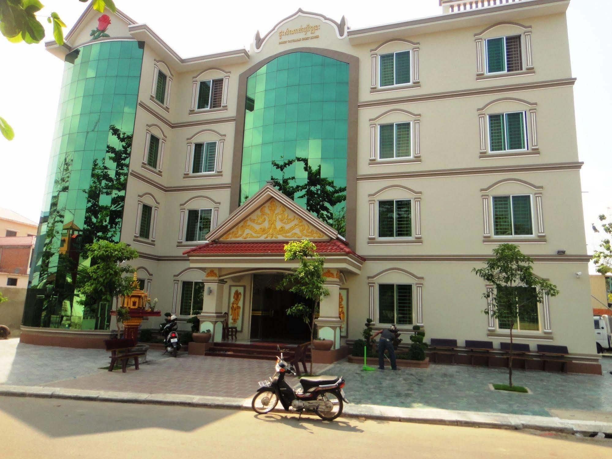קמפוט Borey Vatanac Guesthouse מראה חיצוני תמונה